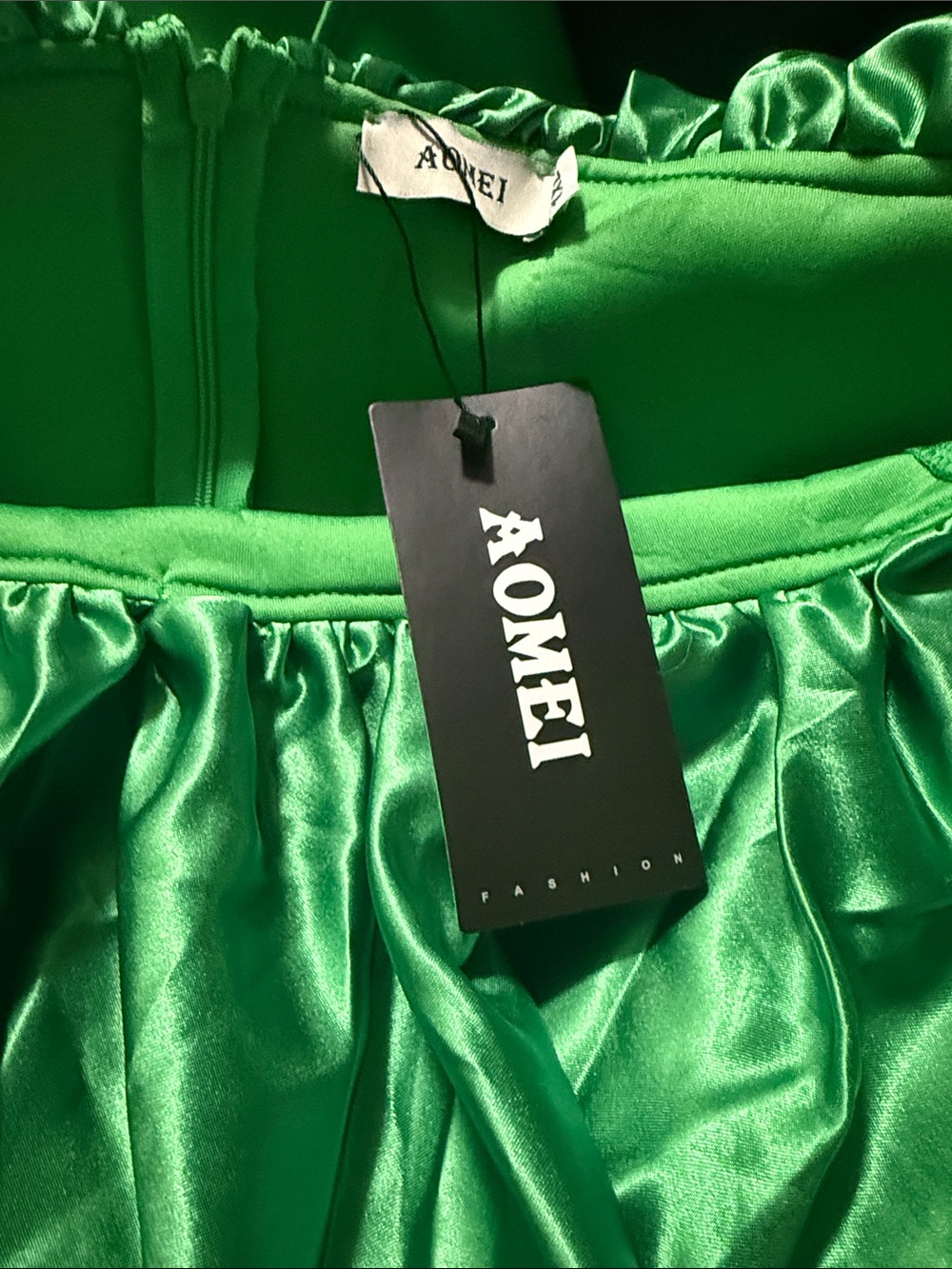 Green Ruffle-Shoulder Evening Dress - Picture 3 of 4